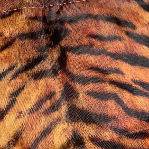 Andrew Christian Tiger Drawstring Backpack - Picture 4 of 5